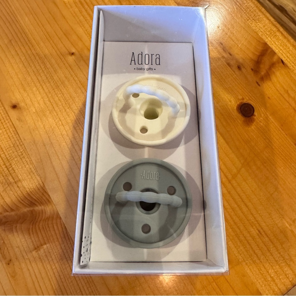 ADORA Pacifier Duo - Picture 2 of 5